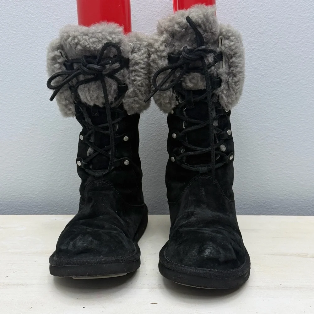 Ugg Black Suede Montclair Lace Up Boots 7
